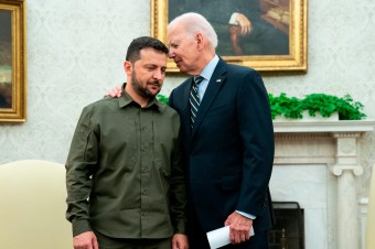 Brusel je pre ňu dôležitý, ale bez americkej pomoci padne