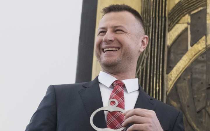 Z úplatkárstva obžalovali exministra spravodlivosti Gábora Gála