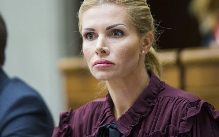 Kollárovu exposlankyňu Krištúfkovú zo Sme rodina zamestnali v štátnom podniku