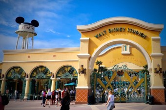 Spoločnosť Disney po ôsmich rokoch prišla o pozíciu najzarábajúcejšieho štúdia
