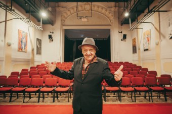 „Mňa môžu ohovárať, koľko chcú, mám plné sály, divák tlieska, po vystúpení je st