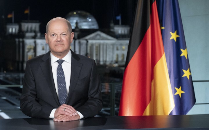 Nemecký kancelár Scholz je otvorený vývozu stíhačiek do Saudskej Arábie