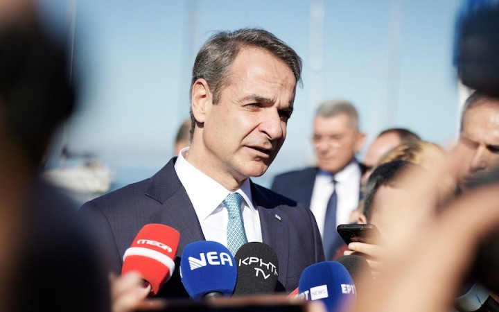 Grécko uzákoní manželstvá a adopcie párov rovnakého pohlavia