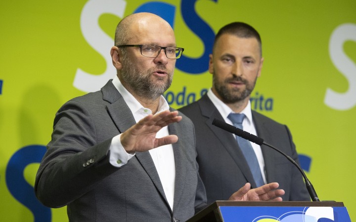 Richard Sulík podporí v súboji o šéfa strany Mariána Viskupiča