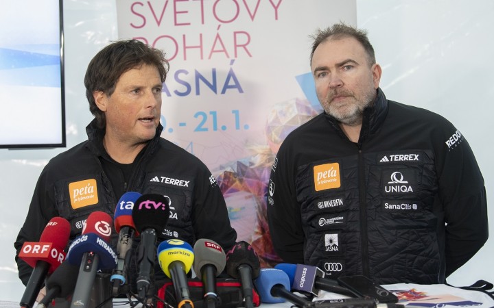 Petra Vlhová utrpela po páde v pretekoch Svetového pohára v Jasnej poranenie väz