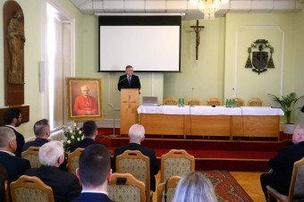 Miloval nadovšetko svoju cirkev, ľudí a svoju vlasť. Otec kardinál odpúšťal