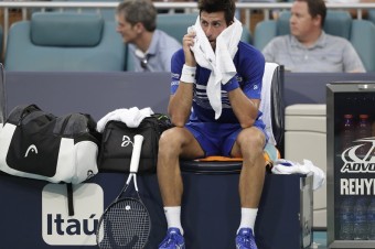 Djokovic nečakane prehral v osemfinále turnaja v Miami