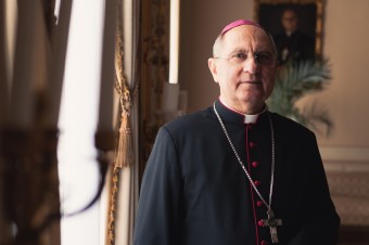 Ospravedlňujeme sa všetkým, ktorých životy predstavitelia cirkvi nebránili