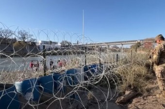Texas sa vzoprel Bidenovi aj najvyššiemu súdu, plot stavia ďalej