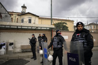 Po útoku na katolícky kostol v Istanbule zadržali dvoch podozrivých
