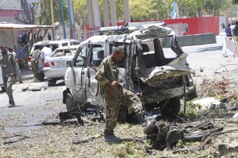 Pri mohutnom výbuchu pri reštaurácii v Mogadiše zahynulo 11 ľudí 