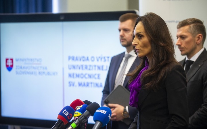 Riaditeľ aj ministerka hovoria o vážnych nedostatkoch