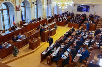 Nemalo by ísť o lámanie rekordov v dĺžke prejavov a meranie testosterónu
