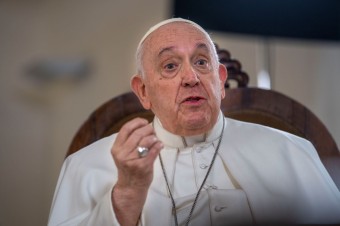 Jadrom dokumentu Fiducia supplicans je prijatie, povedal pápež František v rozho
