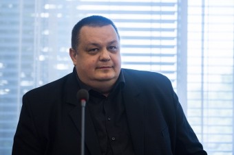 SNS vyzvala hlavného hygienika Mikasa na odstúpenie