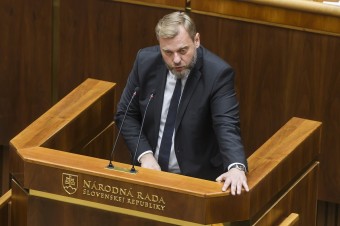 Vyšetrovanie trvá dlho, lebo je na zázname ešte iné auto, tvrdí Krúpa z SaS