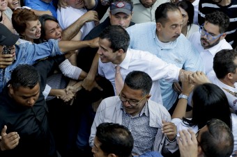 Venezuelský najvyšší súd vyzval na zbavenie imunity opozičného lídra Guaidóa 