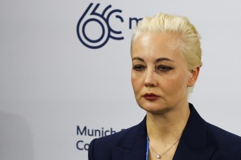 Julija Navaľná po smrti manžela navštívi Brusel, stretne sa s predstaviteľmi EÚ