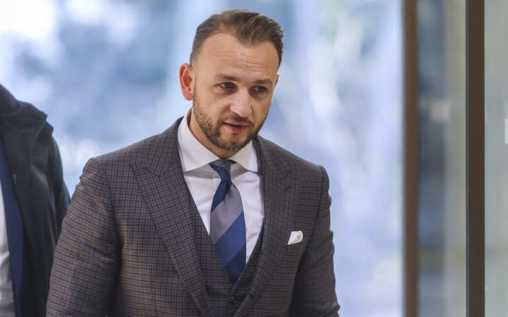 Vláda stiahla návrh novely o ochrane oznamovateľov, na zámere trvá