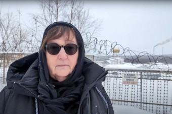 Navaľného matka podala žalobu za neodovzdanie tela jej syna