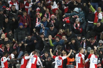 UEFA nevyhovela Slavii, zápas s Chelsea navštívi o dvetisíc divákov menej 