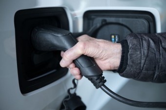 Elektrifikácia vozidiel potrvá desaťročia, tvrdí riaditeľ Bosch