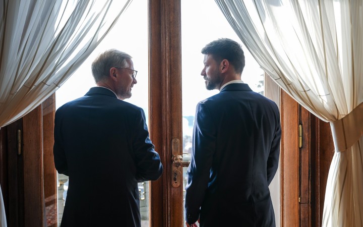 Bebjak odkázal Čechom, že Slováci nie sú arogantní, Fiala si pozval Šimečku