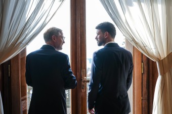 Bebjak odkázal Čechom, že Slováci nie sú arogantní, Fiala si pozval Šimečku