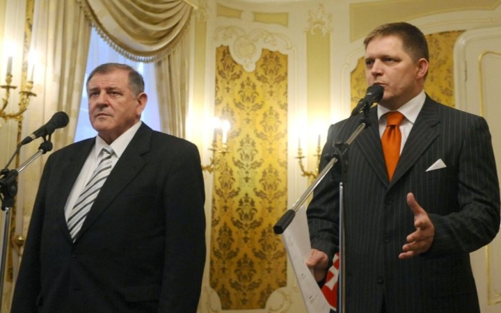 Smer predstavuje riziko, ale prepálené paralely ho neporazia