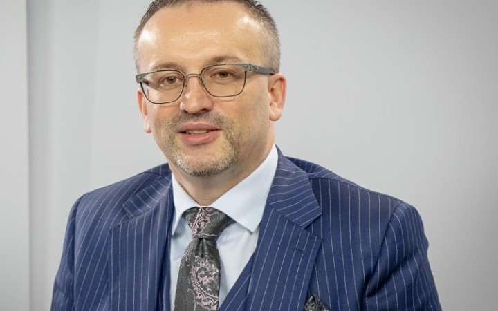 Generálna prokuratúra zrušila obvinenie exriaditeľa SIS Pčolinského aj šéfa NBÚ