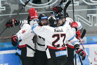 Banská Bystrica zvíťazila v Nitre, hokejovým majstrom môže byť už v nedeľu