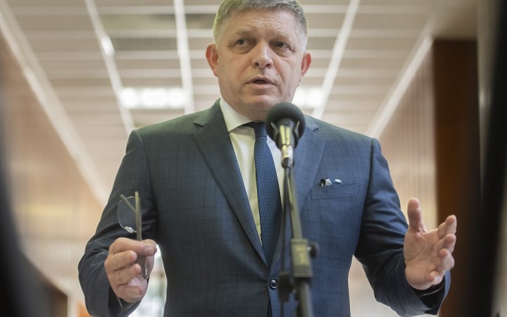 Pellegrini nie je ideálny prezidentský kandidát, ale bude stáť za Slovenskom, vraví Fico