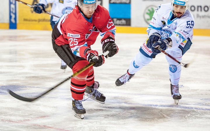 Hokejovým majstrom sa tretíkrát po sebe stala Banská Bystrica