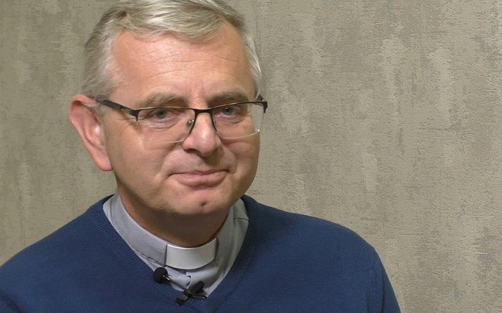 Kňaz Marian Gavenda: Niet nič lepšie ako otázky nepraktizujúcich vrtákov (video)