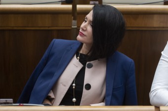 SaS navrhuje, aby ju žena mohla použiť, ak bola znásilnená alebo pri odumretí plodu dieťaťa