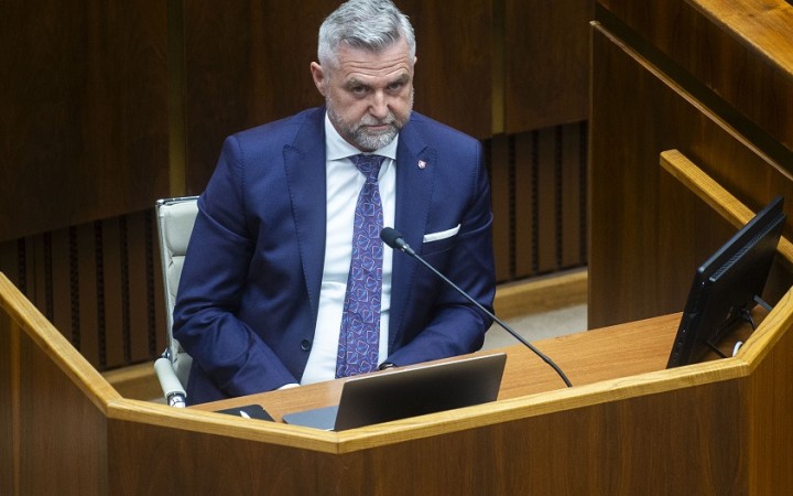 Opozícia spochybňuje dôvody odvolávania členov súdnej rady, Gašpar namieta