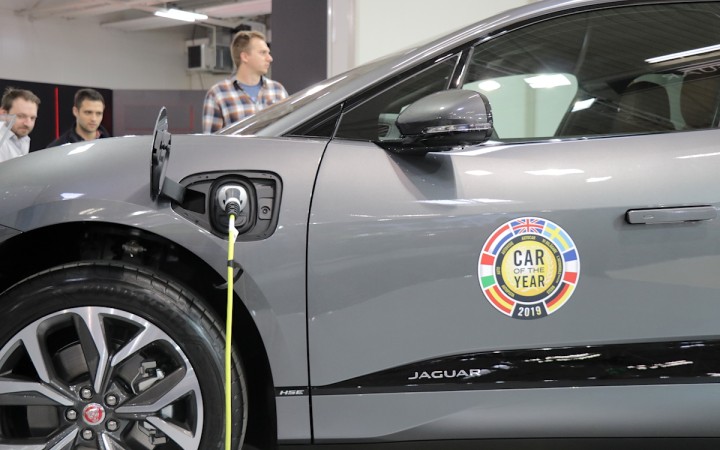 Autosalón 2019: Veľa elektriny, pekné levíča z Trnavy aj najrýchlejšie SUV
