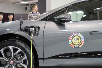 Autosalón 2019: Veľa elektriny, pekné levíča z Trnavy aj najrýchlejšie SUV
