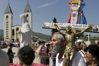 Čo kardinál Fernández naznačil o (ne)uznaní zjavení v Medžugorí