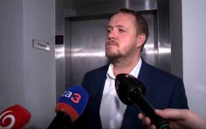 Šikanovanie pokračuje, Zurianova inšpekcia ženie vyšetrovateľov pred súd
