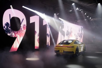 Automobilka Porsche začala dopravovať svoje vozidlá do Číny po železnici