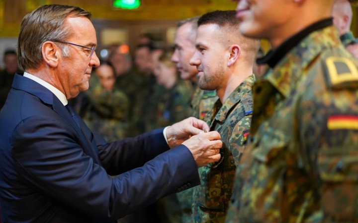 Bundeswehr plánuje zdvojnásobiť delostrelectvo, väčšina Nemcov chce povinnú vojenskú službu
