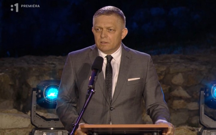 Musíme postaviť hrádzu liberálnej ideológii, ktorá sa šíri ako rakovina, povedal na Devíne