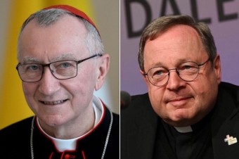 V zápase o kontroverznú radu začínajú nemeckí biskupi ustupovať rímskym kardinálom