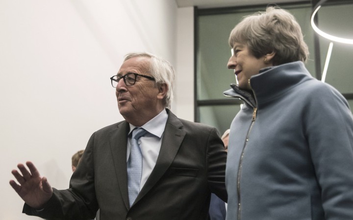 Juncker naznačil, že Briti v októbri požiadajú o ďalší odklad brexitu