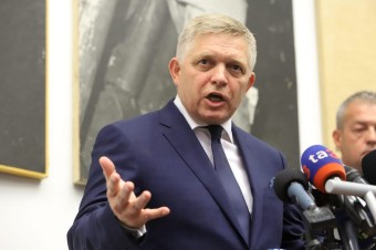 Ak máte iný názor, ste okamžite označení za fašistu, povedal. Ukrajinu opäť spájal s nacizmom