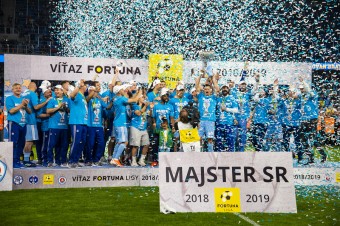 Slovan sa teší z titulu, Trenčín čaká baráž o udržanie