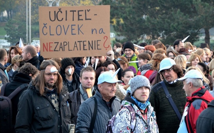Učitelia majú dnes Deň zdravia, štrajk plánujú aj do budúcnosti