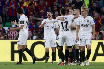 FC Barcelona nezískala Španielsky pohár, zvíťazila Valencia