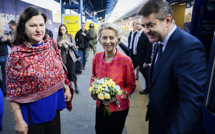 Ursula von der Leyenová pricestovala do Kyjeva